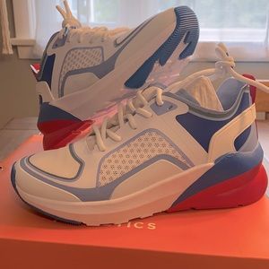 *NEW* Fabletics Sneakers